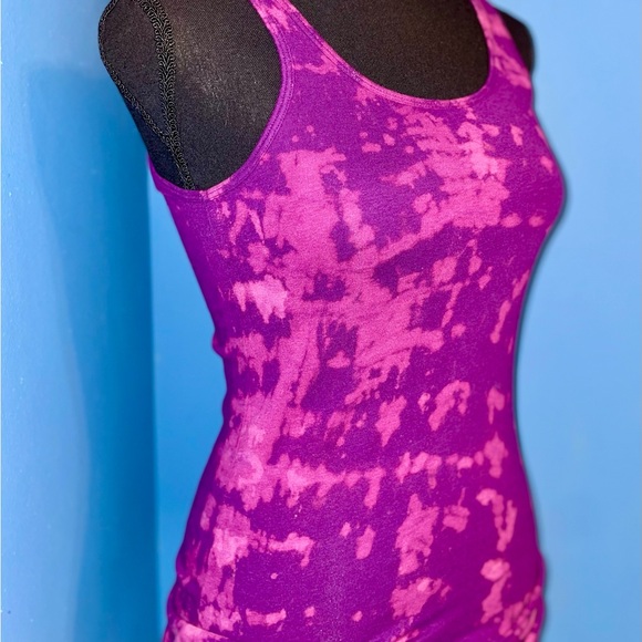 Women’s Old Navy Tami purple tie dye tank top sz s nwot - Picture 2 of 5